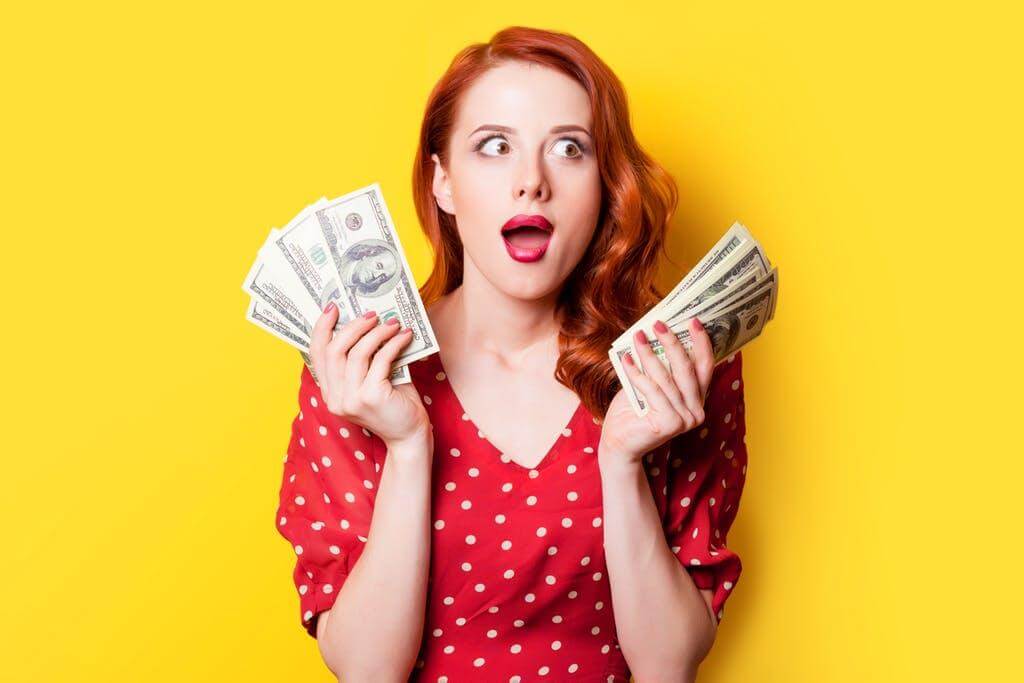 How To Get Started With Affiliate Marketing? - affiliate marketing How To Get Started With Affiliate Marketing - woman with money amazed