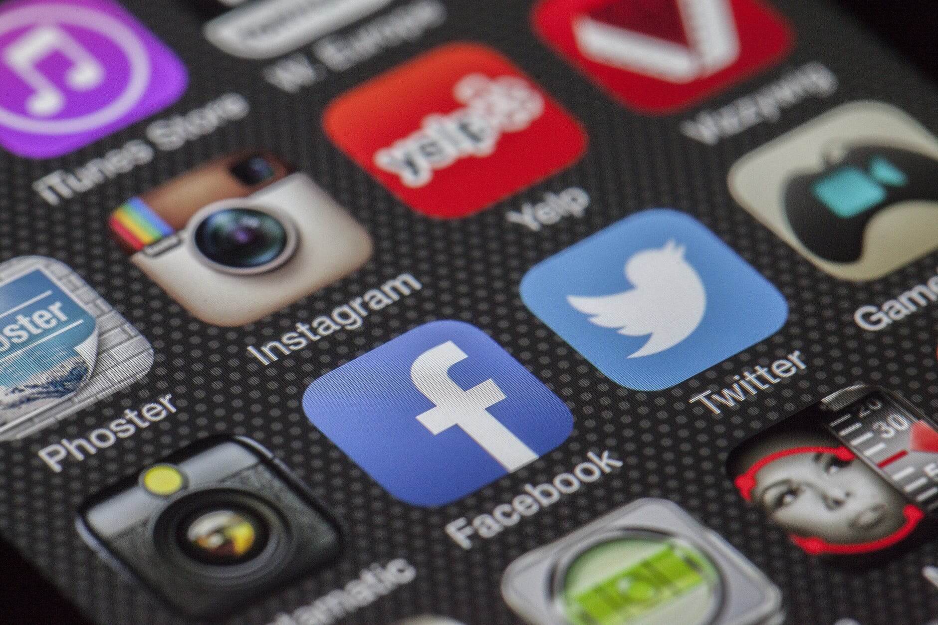 18 Easy Ways To Create Passive Income Online in 2022 - create passive income online facebook application icon