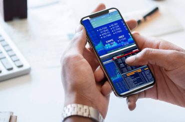 Top 10 Stock Trading Affiliate Programs To Promote in 2025 - White Label Affiliate Marketing software