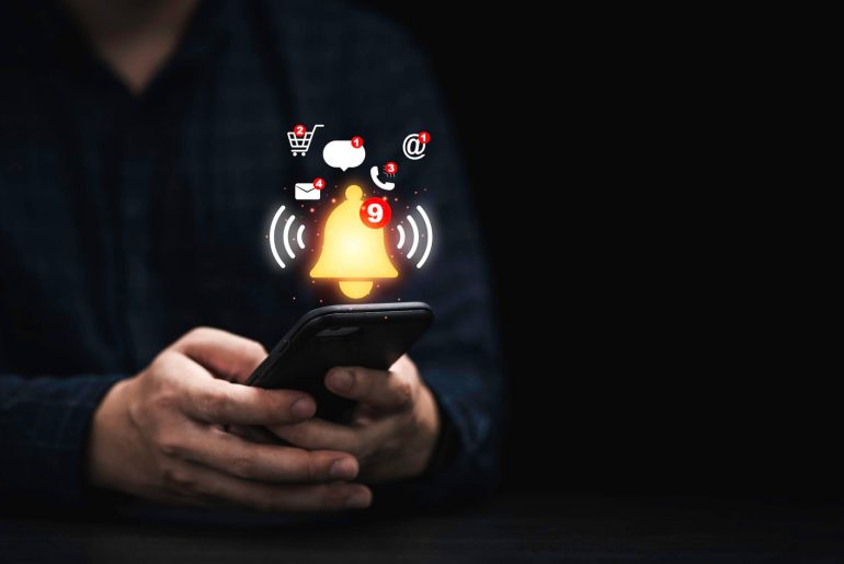 The Future of Advertising: How Push Notifications Can Drive Growth and Sales