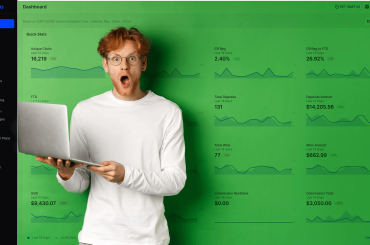 Scaleo man with laptop betting affiliate software platform